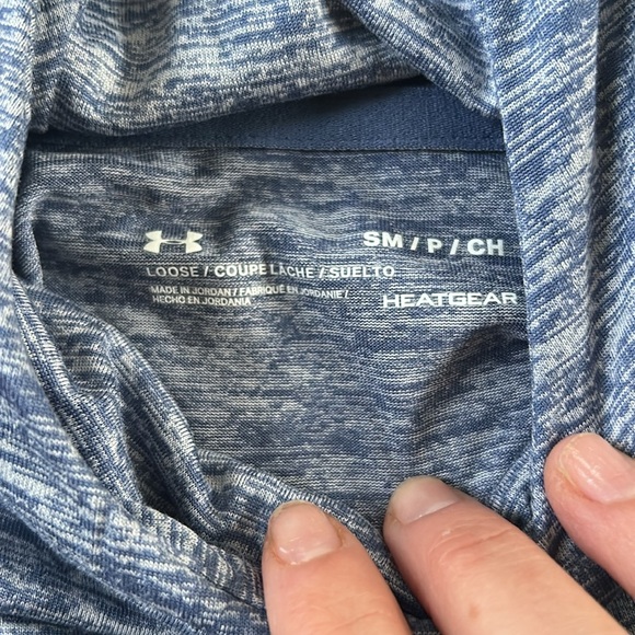 🌿Under Armour Heat Gear performance hoodie top, size S🌿 - Picture 3 of 4